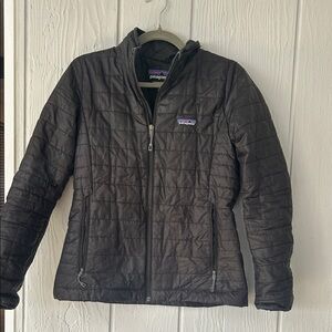 Patagonia Women's black nano puff jacket